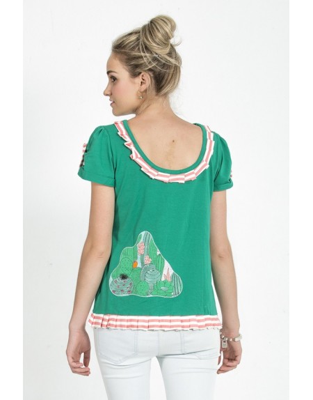 Camiseta Mágical Verde escote en  espalda