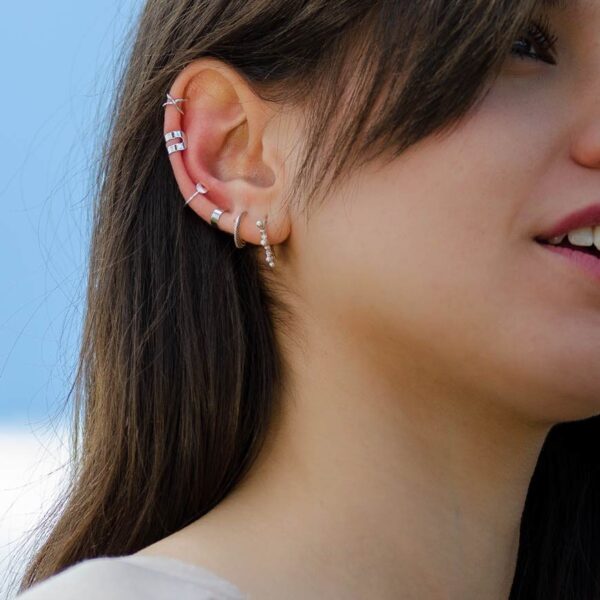 Pendiente earcuff cruzado