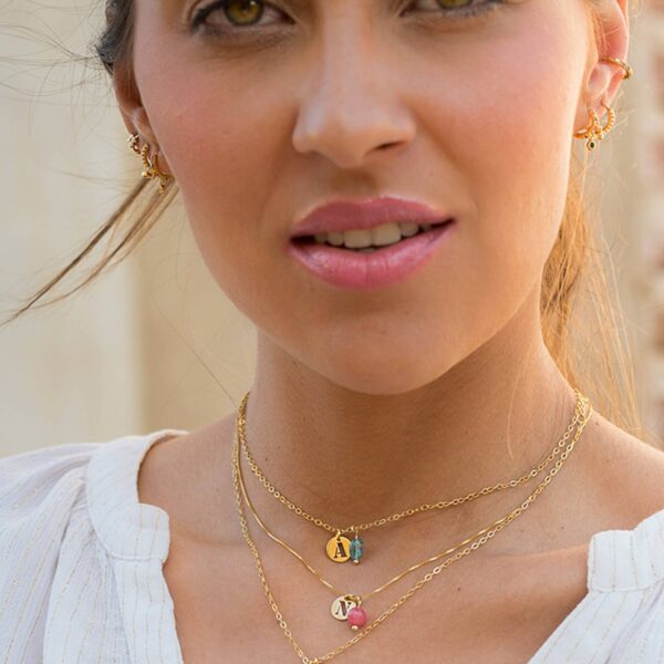 Collar de inicial calada con piedra natural Midi