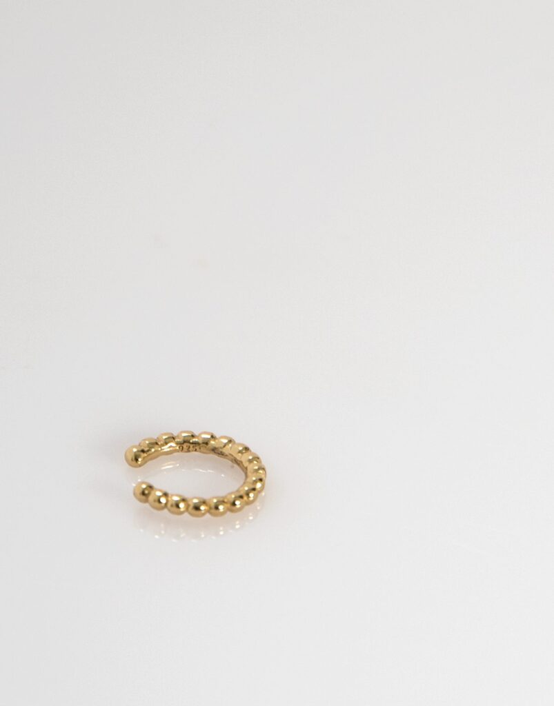 Pendiente earcuff sencillo bolitas oro