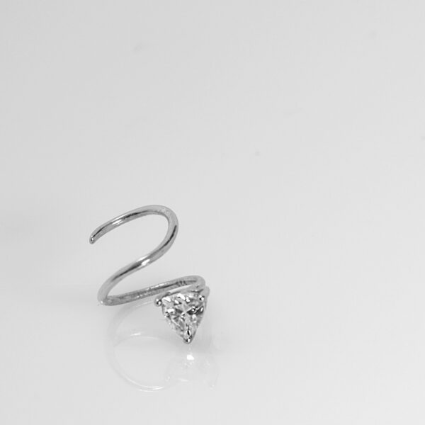 Pendiente aro espiral triangulo circonita plata