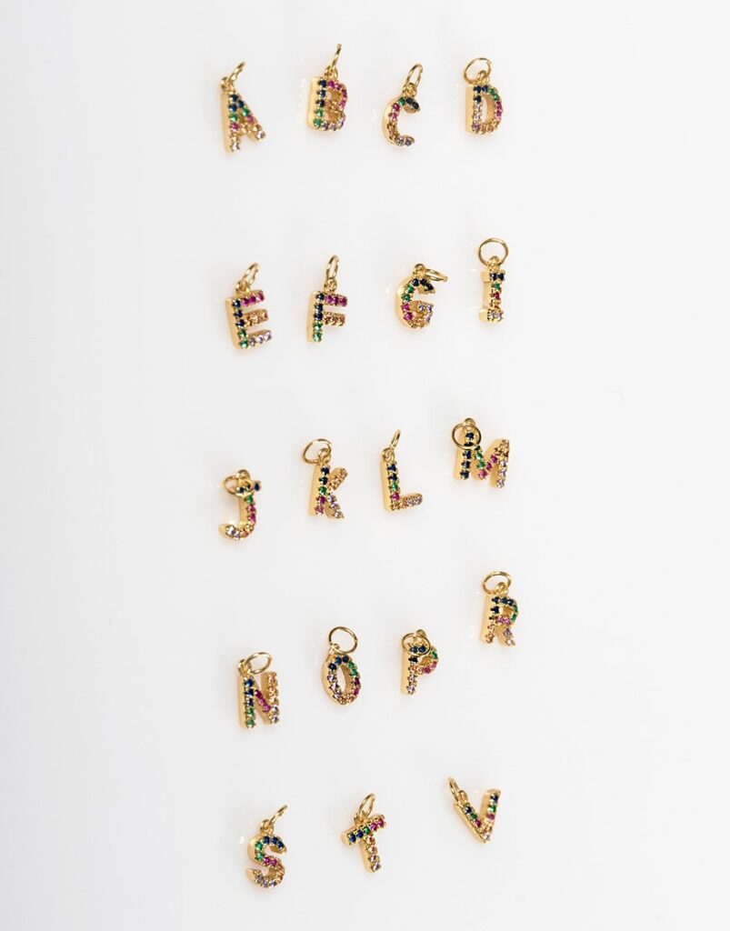 Collar inicial Your name abecedario