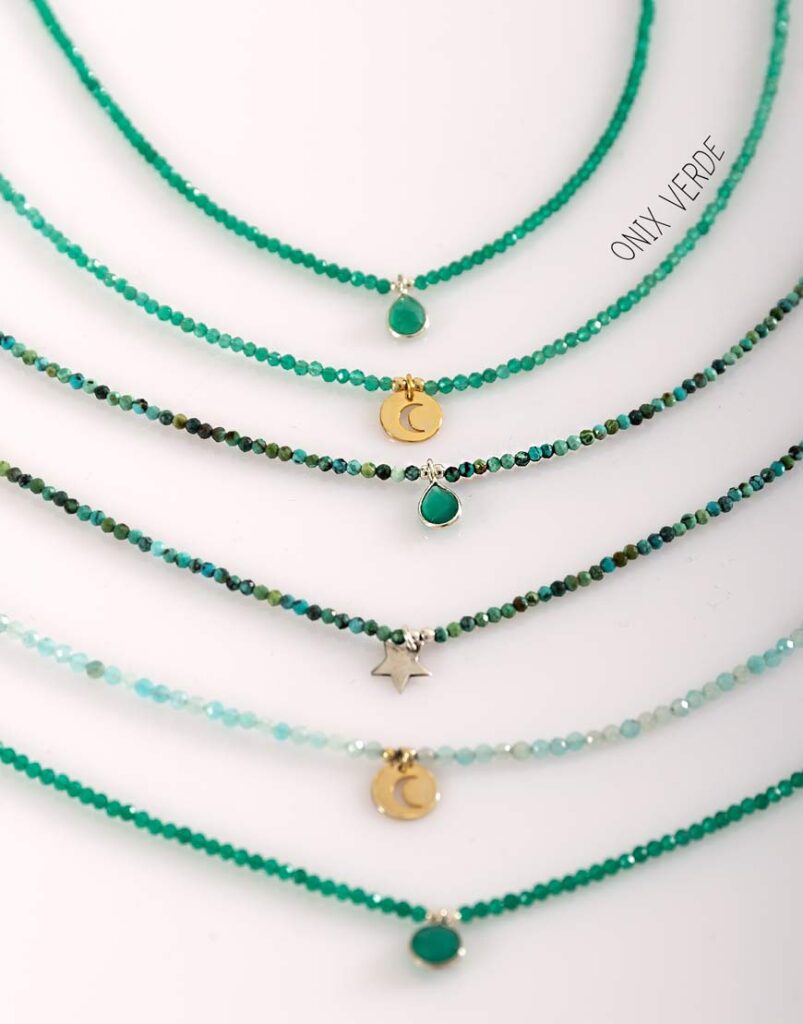 Collar Lia mineral oro onix verde