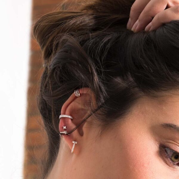 Pendiente earcuff 4 aros detalle