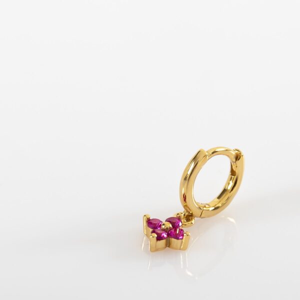 Pendiente piercing flor fucsia