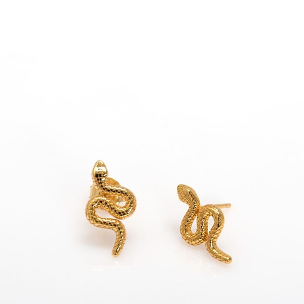 Pendiente pegado serpiente enroscada oro