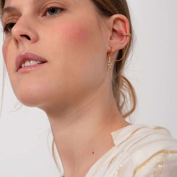 Pendiente Earcuff serpiente cadena modelo