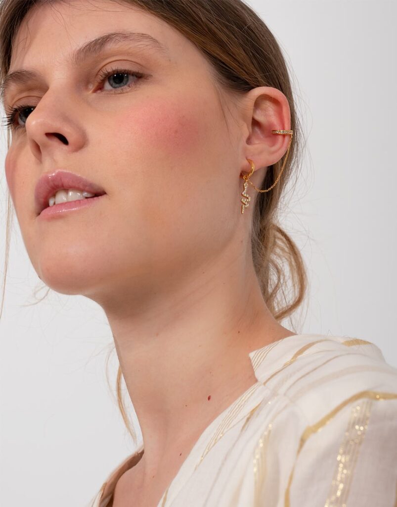 Pendiente Earcuff serpiente cadena modelo