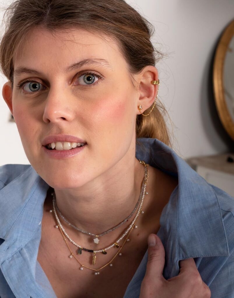 Pendiente Earcuff cadena y diamante modelo