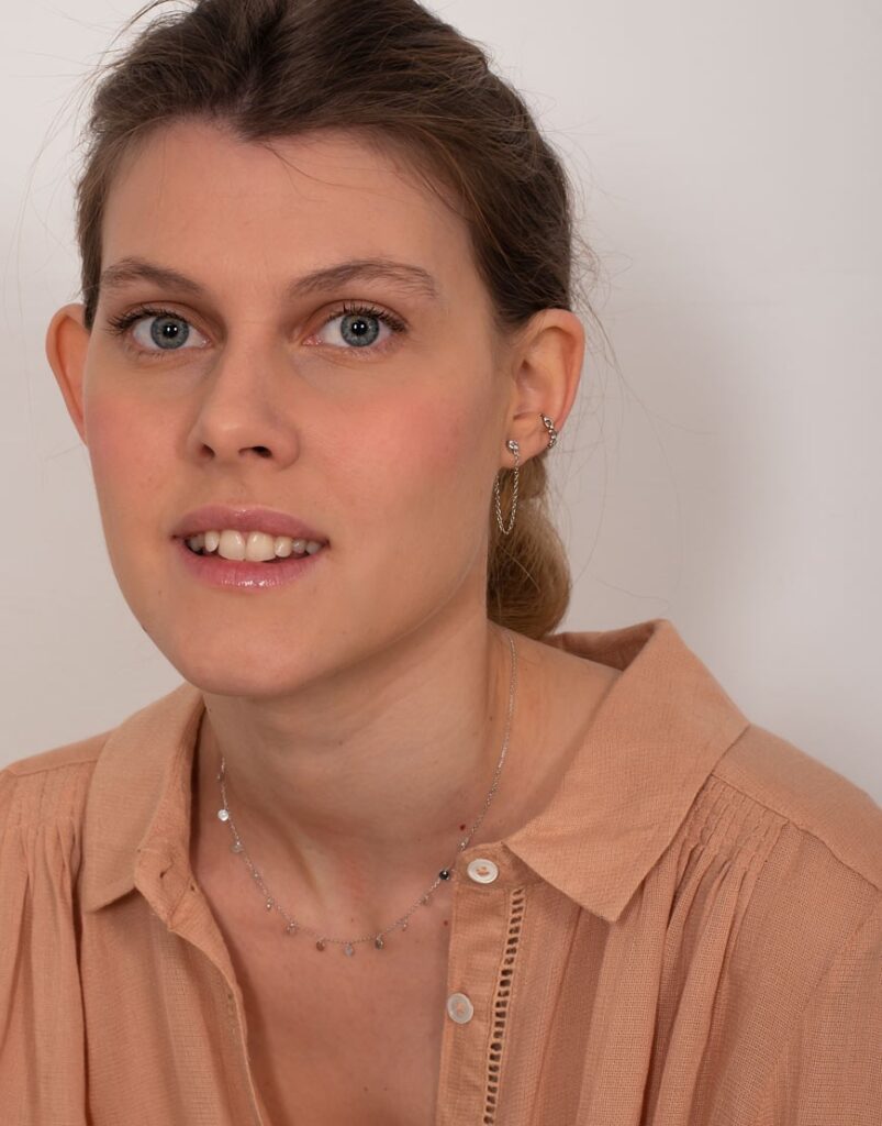 Pendiente Cadena circonita chatón modelo