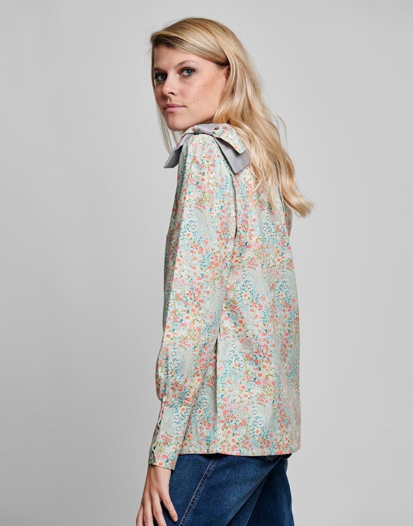 Blusa Syksyn Sielu lado