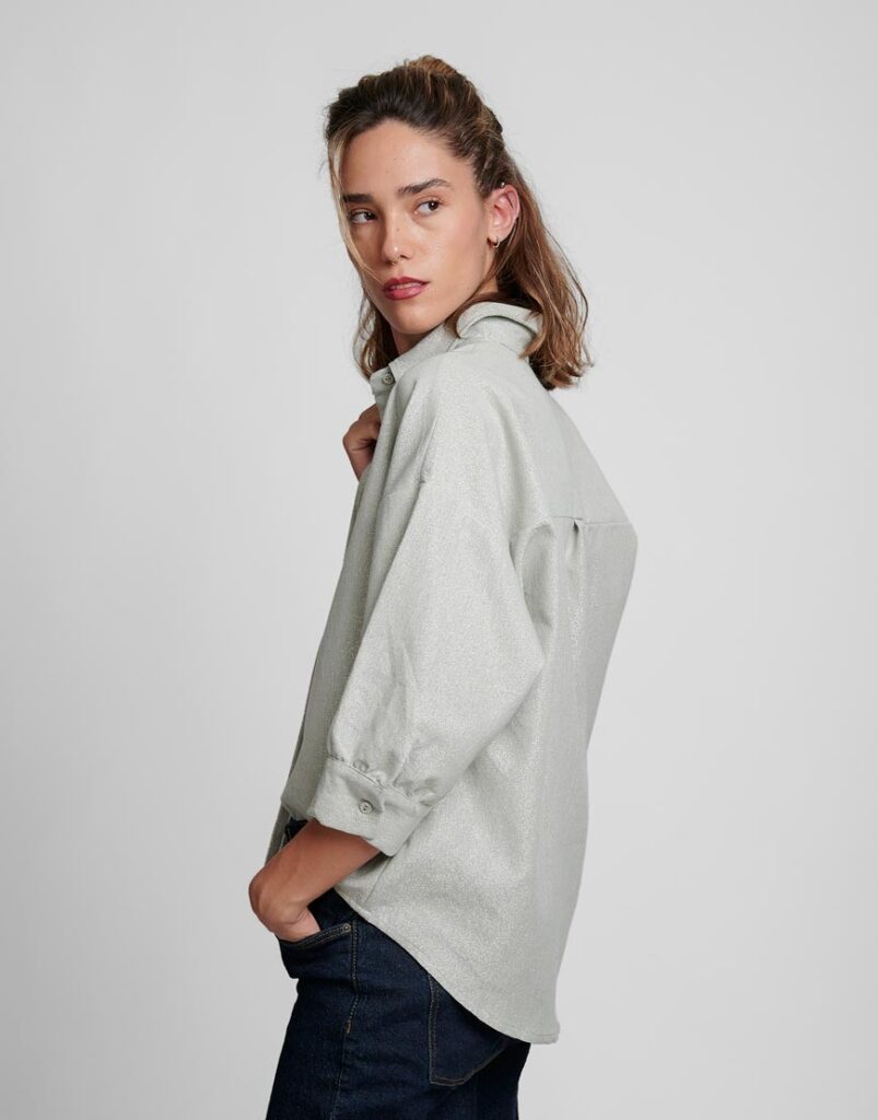 Camisa Vía Láctea de lado