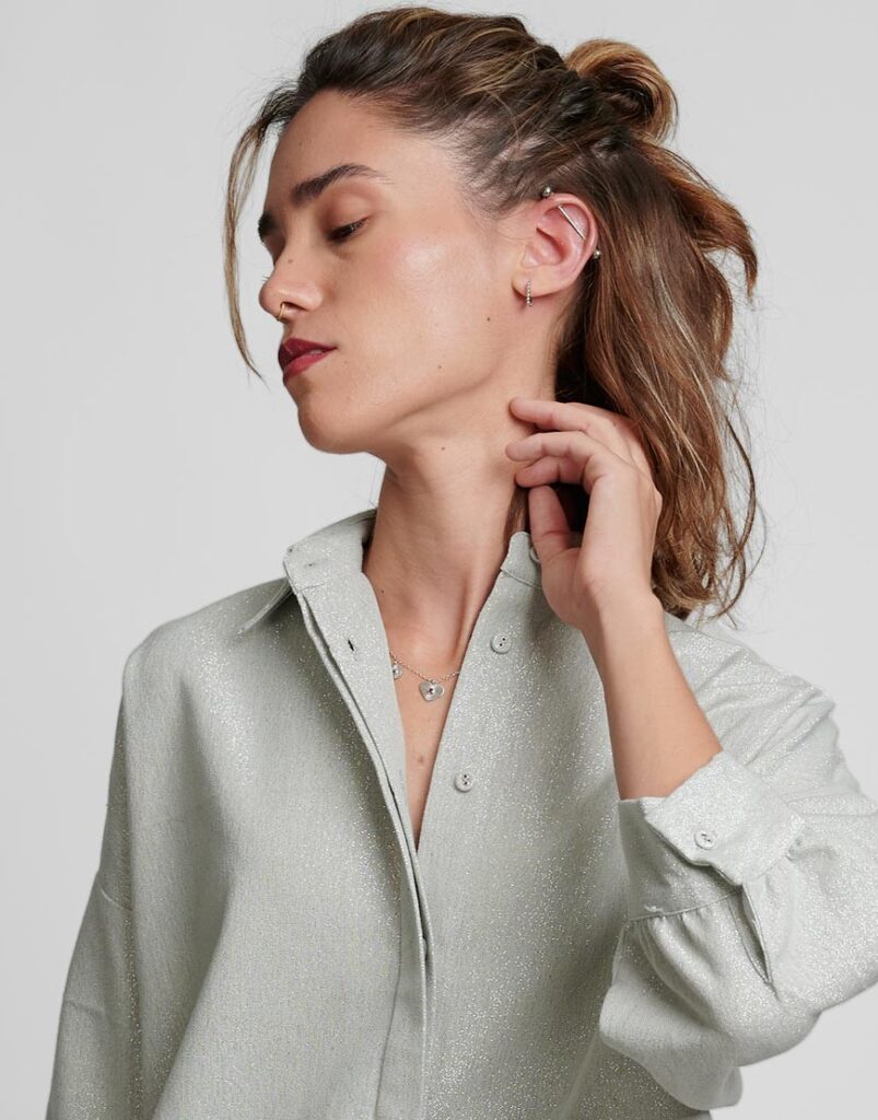 Camisa Vía Láctea detalle delantero