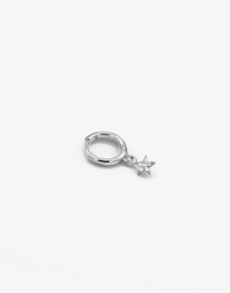 Pendiente piercing colgante estrella circonitas plata