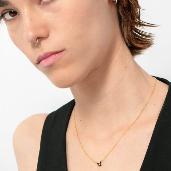 Collar mariposa negra