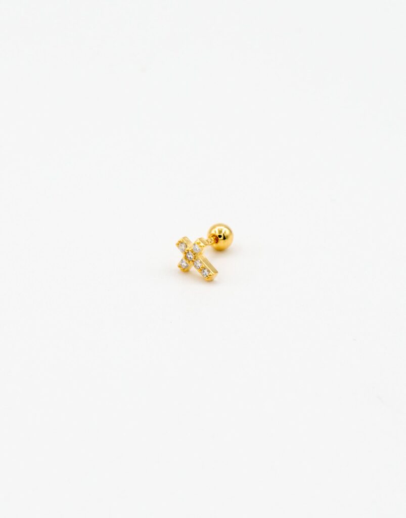 Piercing cruz