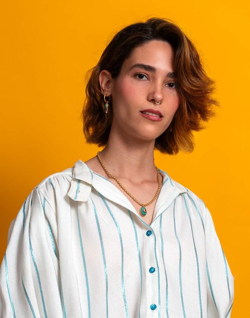 Blusa raya azul frente