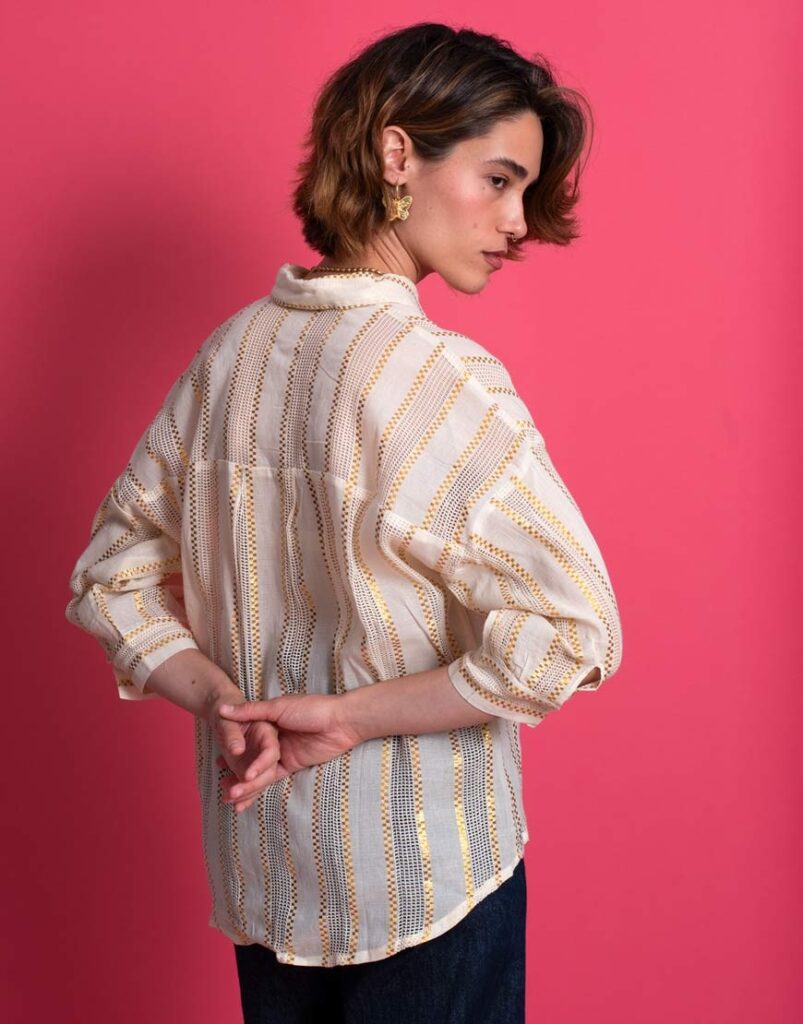 Camisa vainica oro espalda