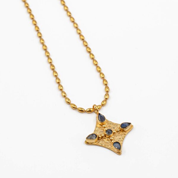 Collar Amuleto Araya