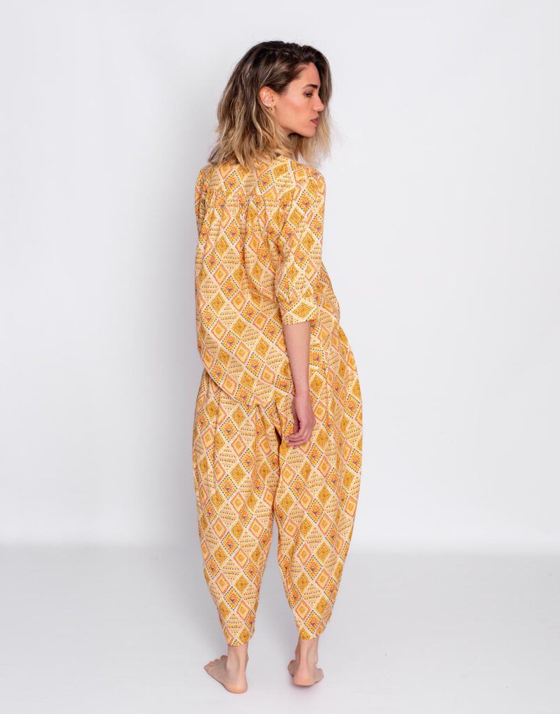 Palón estampado amarillo trasera