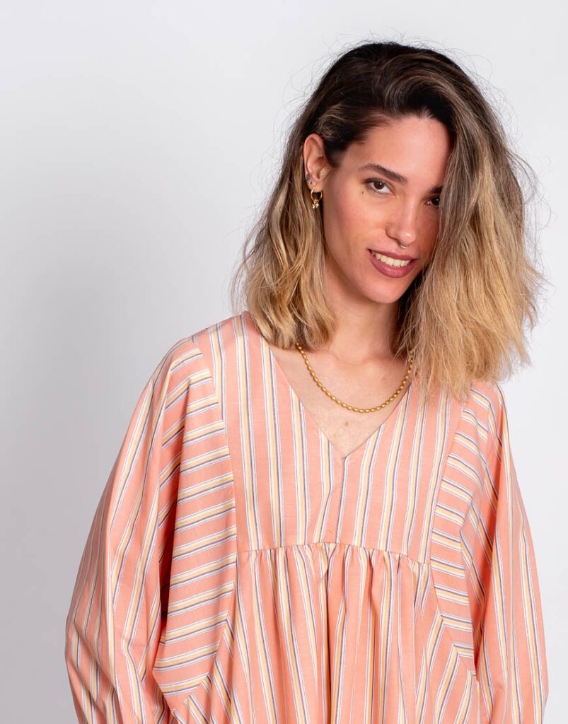 Vestido Rayas Coral Algodón detalle escote