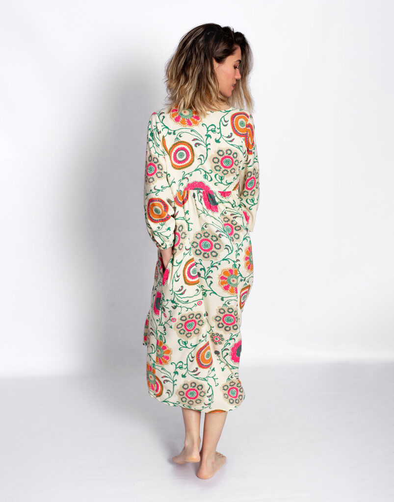 Vestido Fluido Estampado Flora espalda