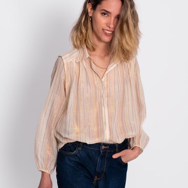 Camisa de rayas con hilo dorado